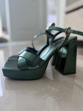 Zara Metallic Green Platform Block Heel Sandals